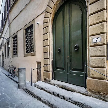 Yid Bargello Luxury Appartement *