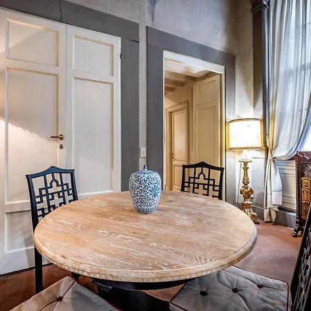 Yid Bargello Luxury Apartman *